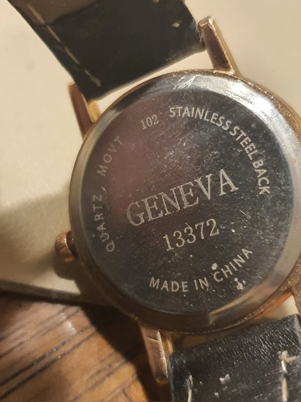 🦋10/$20🦋 Geneva #13372 Goldtone/White Leather Women's Watch